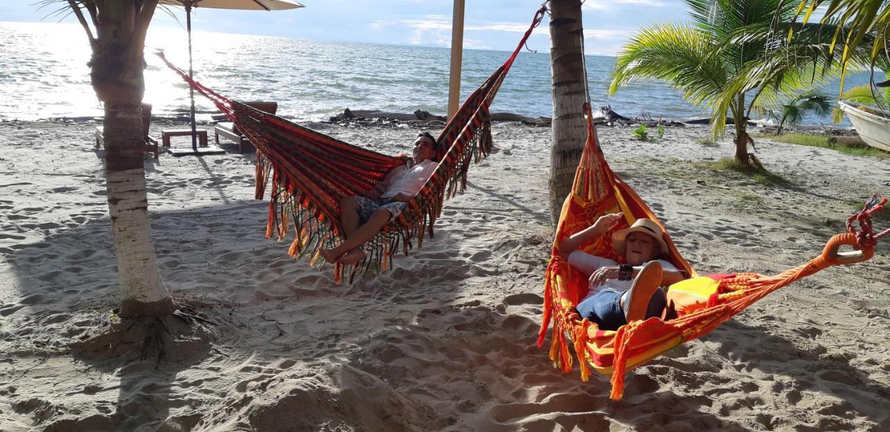 Hotel Kaluwala Necocli Bagian luar foto