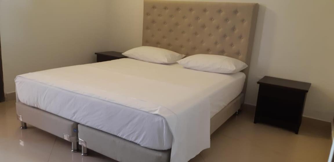 Hotel Kaluwala Necocli Bagian luar foto
